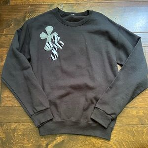 Chrome hearts inspired sweatshirt. Same designer that Madison beer was wearing.